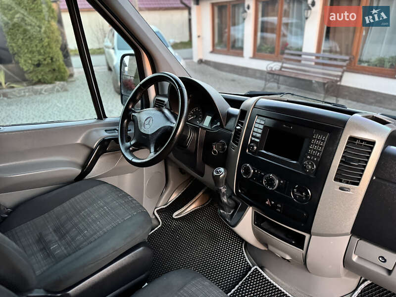 Грузопассажирский фургон Mercedes-Benz Sprinter 2015 в Иршаве фото 28 Грузопассажирский фургон Mercedes-Benz Sprinter 2015 в Иршаве