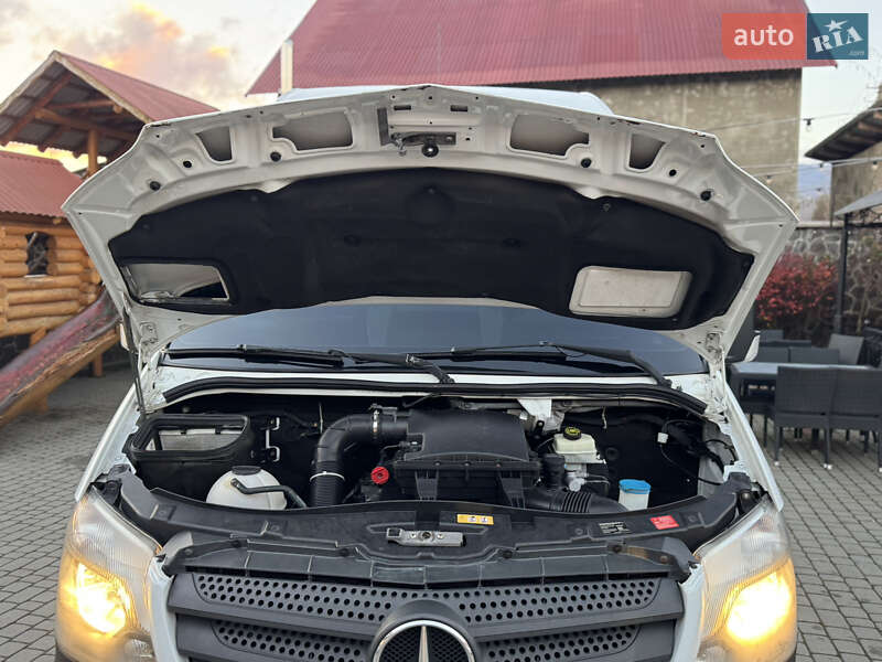 Грузопассажирский фургон Mercedes-Benz Sprinter 2015 в Иршаве фото 31 Грузопассажирский фургон Mercedes-Benz Sprinter 2015 в Иршаве