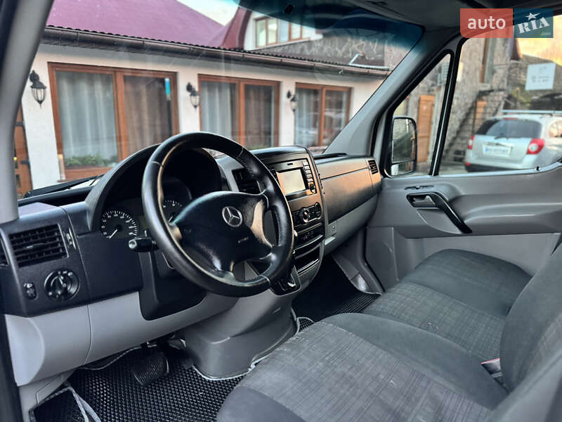 Грузопассажирский фургон Mercedes-Benz Sprinter 2015 в Иршаве фото 35 Грузопассажирский фургон Mercedes-Benz Sprinter 2015 в Иршаве