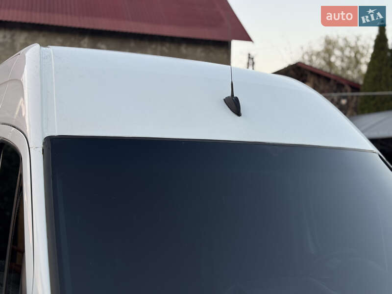 Грузопассажирский фургон Mercedes-Benz Sprinter 2015 в Иршаве фото 38 Грузопассажирский фургон Mercedes-Benz Sprinter 2015 в Иршаве