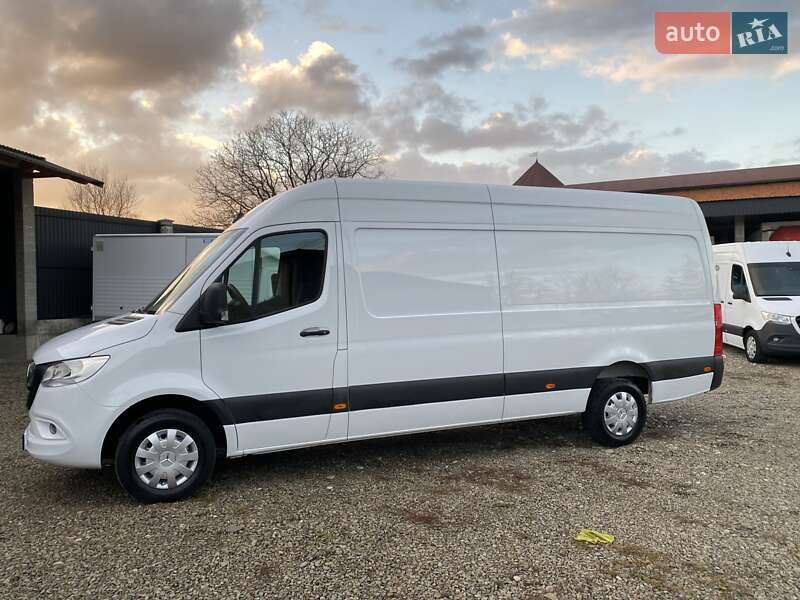 Грузовой фургон Mercedes-Benz Sprinter 2022 в Хусте