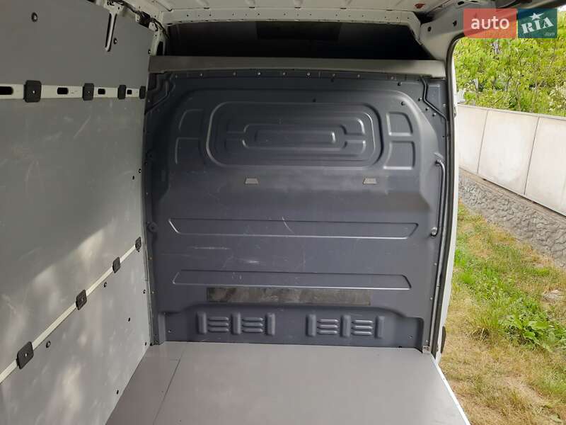 Грузовой фургон Mercedes-Benz Sprinter 2012 в Черновцах