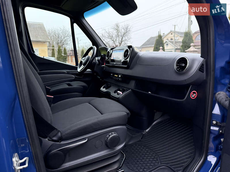 Грузовой фургон Mercedes-Benz Sprinter 2021 в Черновцах