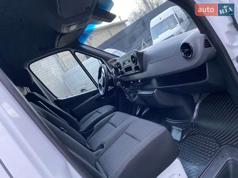 Грузовой фургон Mercedes-Benz Sprinter 2021 в Хусте фото 42 Грузовой фургон Mercedes-Benz Sprinter 2021 в Хусте