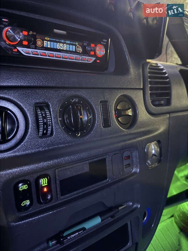 Городской автобус Mercedes-Benz Sprinter 2002 в Виннице фото 23 Городской автобус Mercedes-Benz Sprinter 2002 в Виннице