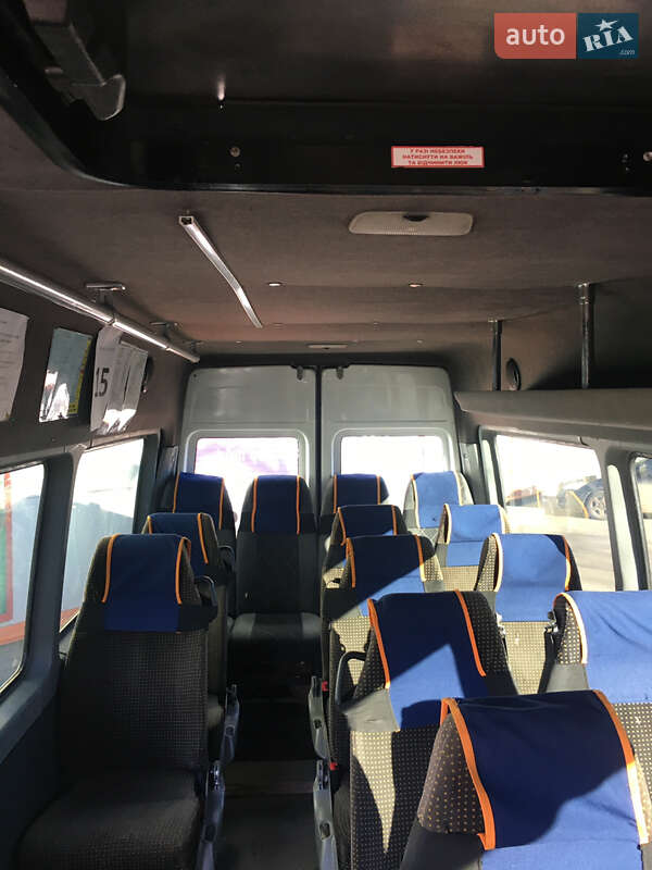 Міський автобус Mercedes-Benz Sprinter 2005 в Дніпрі
