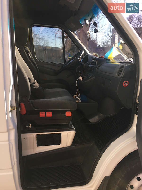 Міський автобус Mercedes-Benz Sprinter 2005 в Дніпрі