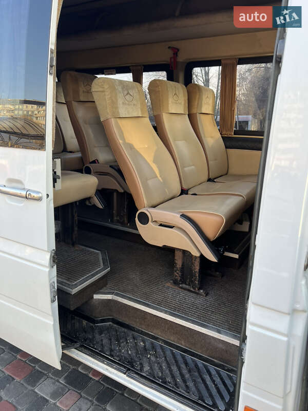Туристический / Междугородний автобус Mercedes-Benz Sprinter 2005 в Днепре