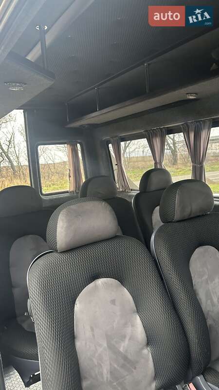 Седан Mercedes-Benz Sprinter 2006 в Черновцах