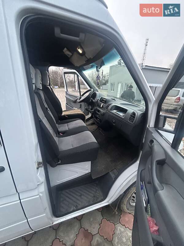 Седан Mercedes-Benz Sprinter 2006 в Черновцах