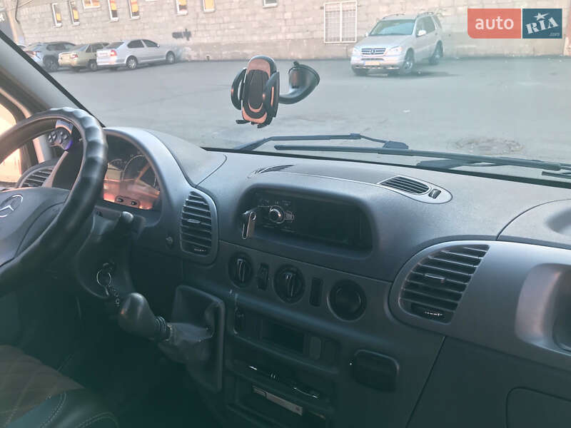 Грузовой фургон Mercedes-Benz Sprinter 2001 в Киеве