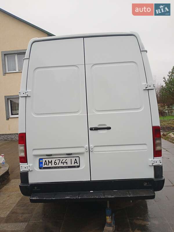 Грузопассажирский фургон Mercedes-Benz Sprinter 2004 в Житомире