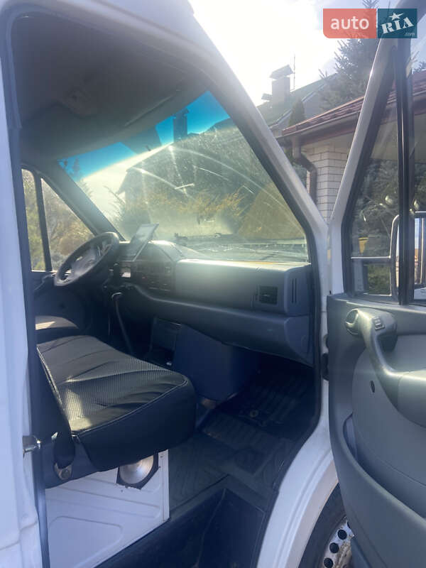 Грузовой фургон Mercedes-Benz Sprinter 1998 в Днепре