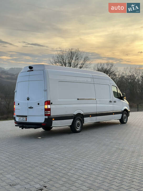 Микроавтобус грузовой (до 3,5т) Mercedes-Benz Sprinter 2016 в Черновцах