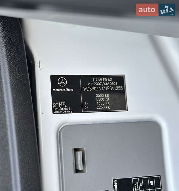 Микроавтобус грузовой (до 3,5т) Mercedes-Benz Sprinter 2016 в Черновцах