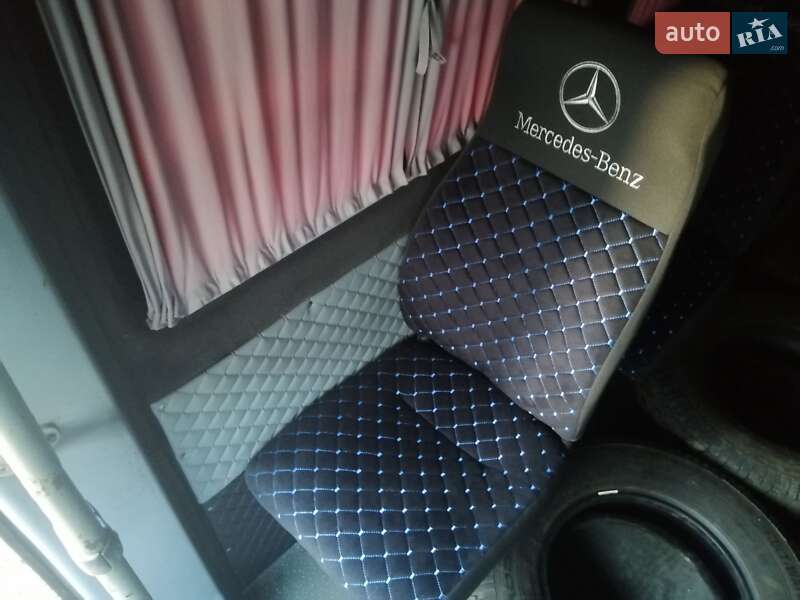 Микроавтобус Mercedes-Benz Sprinter 2000 в Ивано-Франковске