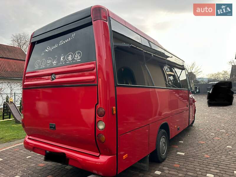 Туристический / Междугородний автобус Mercedes-Benz Sprinter 2004 в Коломые