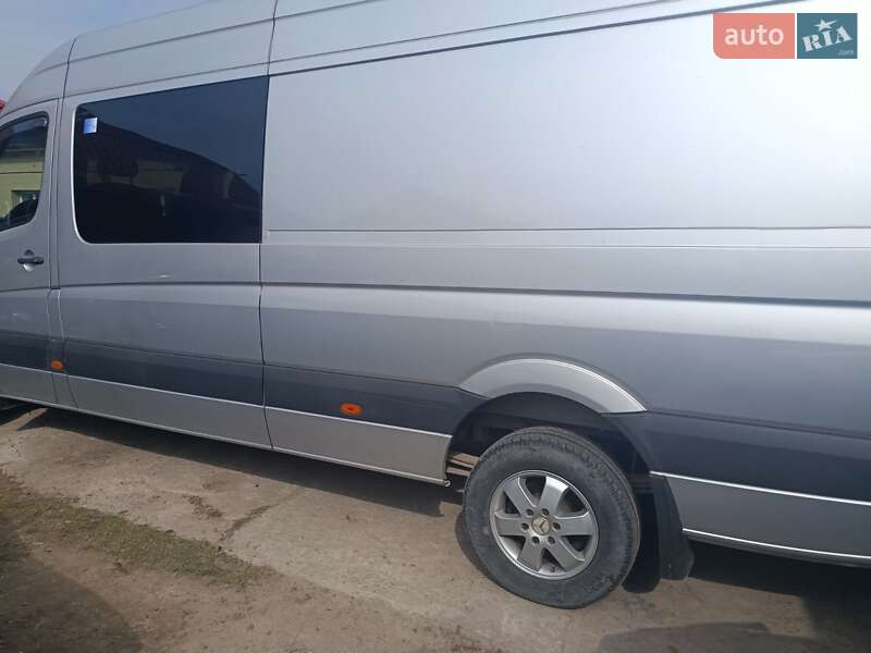 Вантажопасажирський фургон Mercedes-Benz Sprinter 2011 в Львові фото 5 Вантажопасажирський фургон Mercedes-Benz Sprinter 2011 в Львові