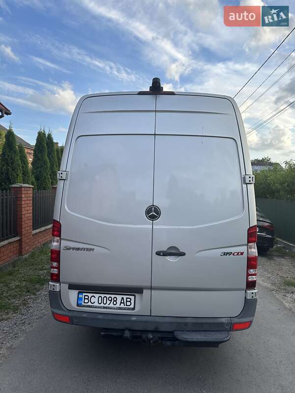 Вантажопасажирський фургон Mercedes-Benz Sprinter 2011 в Львові фото 10 Вантажопасажирський фургон Mercedes-Benz Sprinter 2011 в Львові