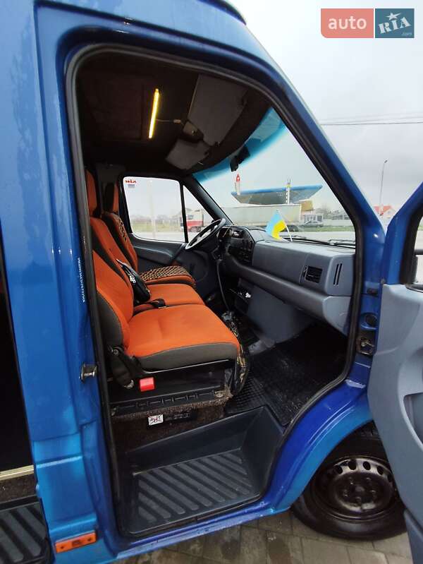 Грузопассажирский фургон Mercedes-Benz Sprinter 1997 в Каменец-Подольском
