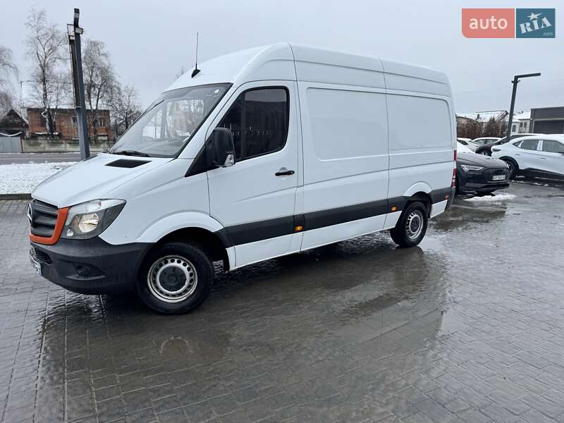 Вантажний фургон Mercedes-Benz Sprinter 2016 в Івано-Франківську