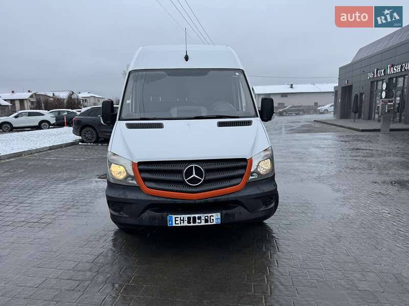 Вантажний фургон Mercedes-Benz Sprinter 2016 в Івано-Франківську