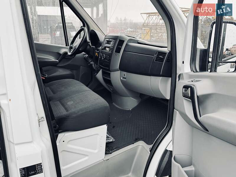 Вантажний фургон Mercedes-Benz Sprinter 2016 в Івано-Франківську