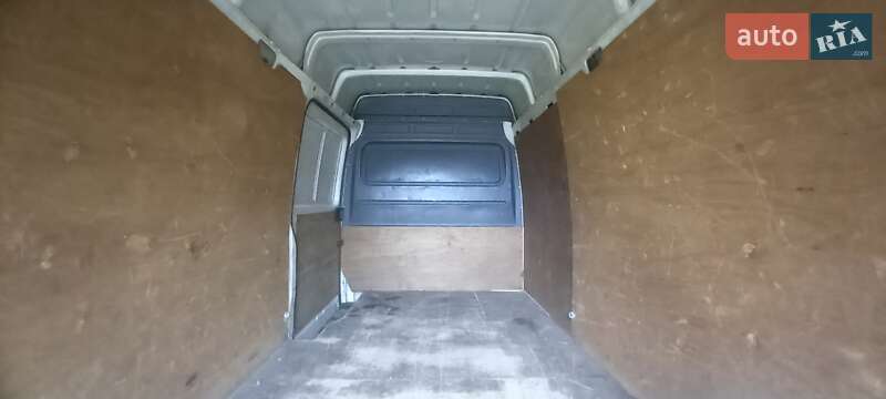 Вантажний фургон Mercedes-Benz Sprinter 2004 в Невицькому