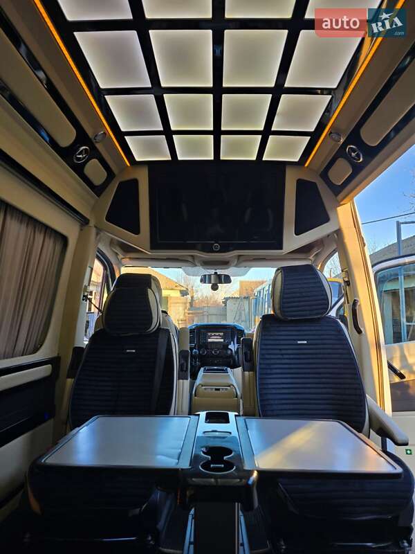 Мінівен Mercedes-Benz Sprinter 2016 в Рені