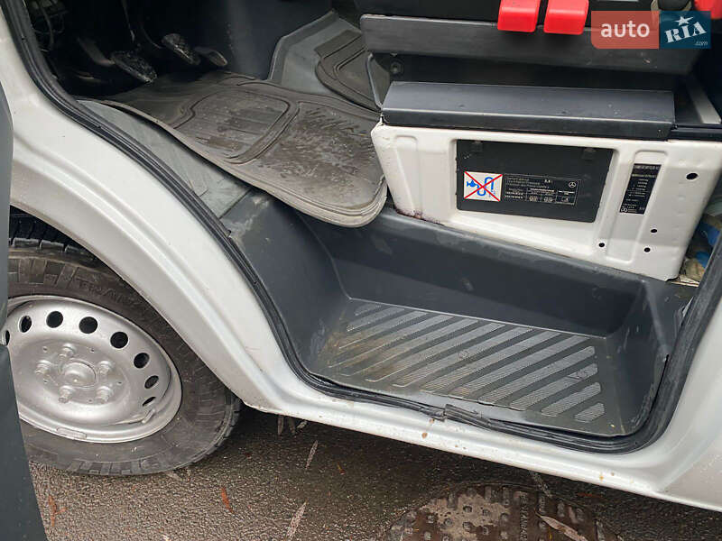 Грузовой фургон Mercedes-Benz Sprinter 2006 в Ивано-Франковске