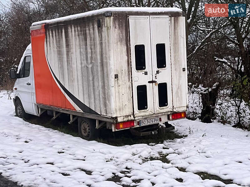 Грузовой фургон Mercedes-Benz Sprinter 1997 в Львове