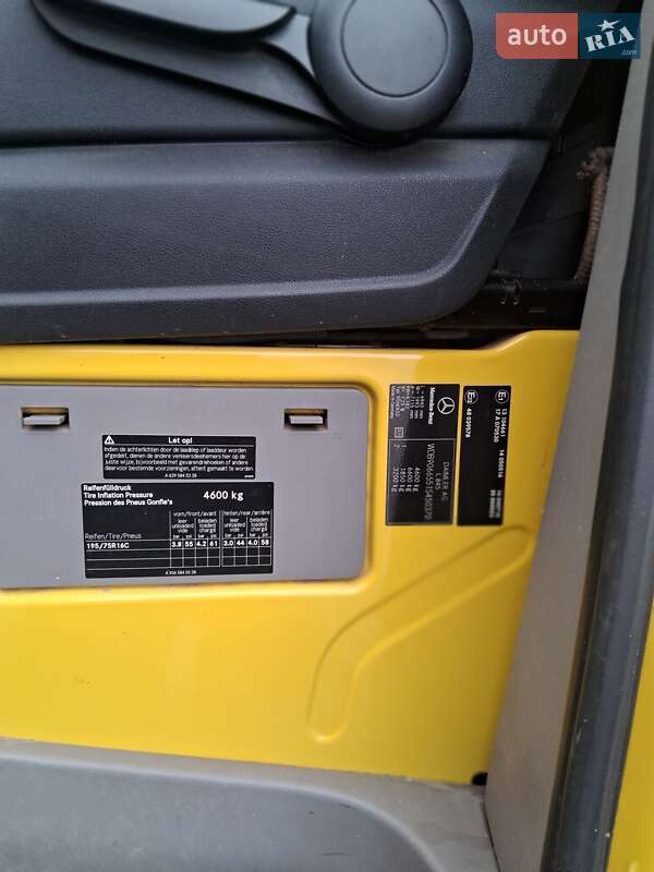 Грузовой фургон Mercedes-Benz Sprinter 2010 в Львове