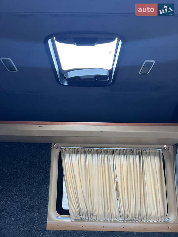 Вантажопасажирський фургон Mercedes-Benz Sprinter 2002 в Сарнах