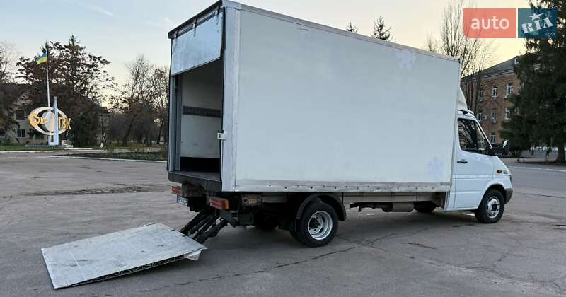 Mercedes-Benz Sprinter 2005