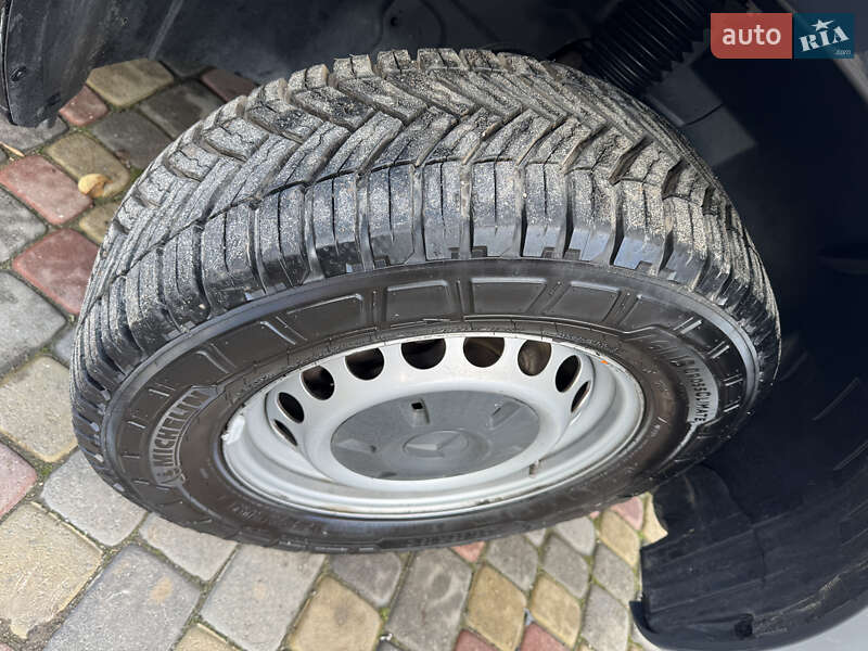 Вантажний фургон Mercedes-Benz Sprinter 2021 в Дубні