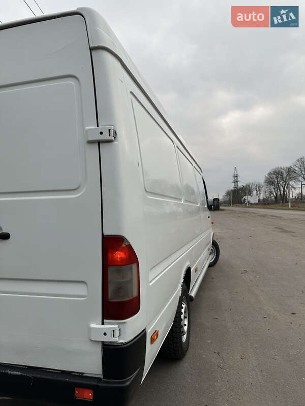 Вантажний фургон Mercedes-Benz Sprinter 2003 в Вінниці