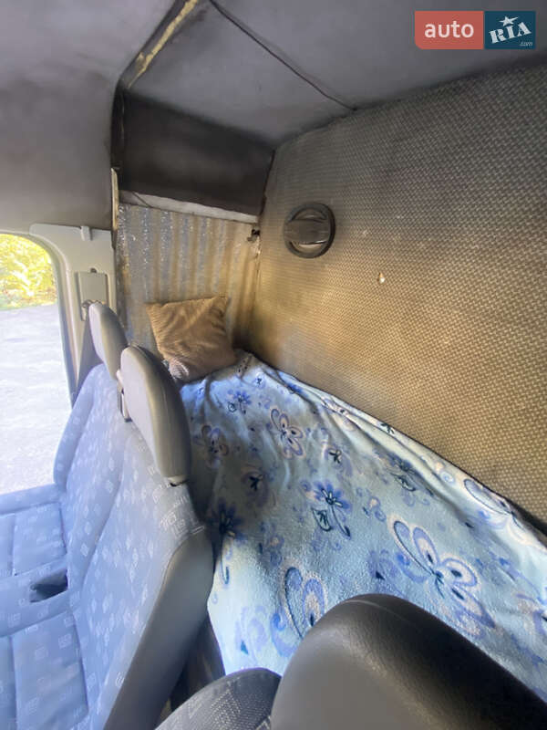 Вантажний фургон Mercedes-Benz Sprinter 2003 в Вінниці