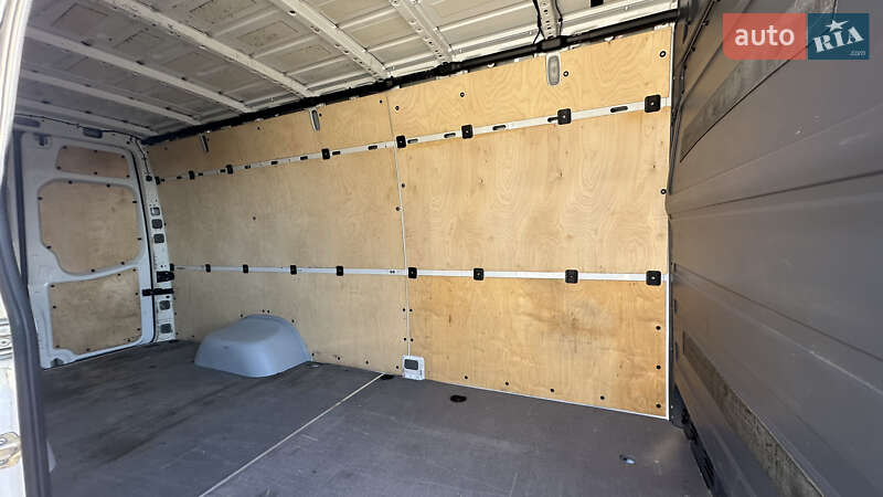Вантажний фургон Mercedes-Benz Sprinter 2017 в Чернівцях