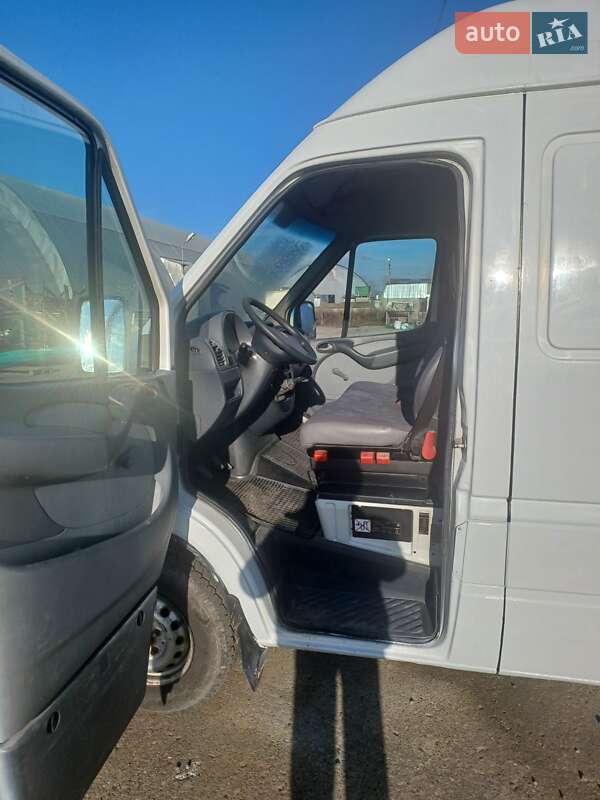 Вантажний фургон Mercedes-Benz Sprinter 2006 в Тячеві
