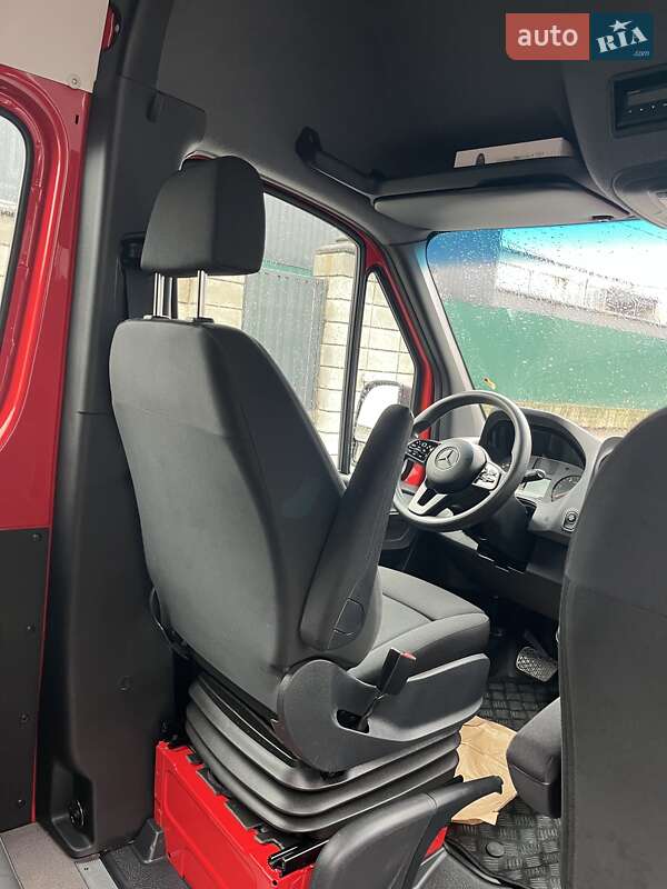 Вантажний фургон Mercedes-Benz Sprinter 2020 в Рівному