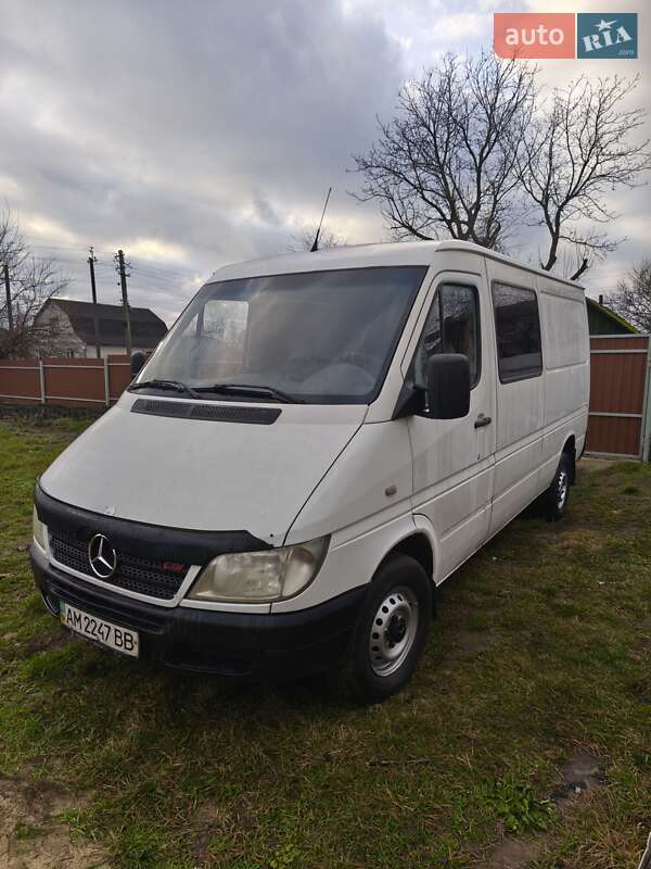 Mercedes-Benz Sprinter 2005