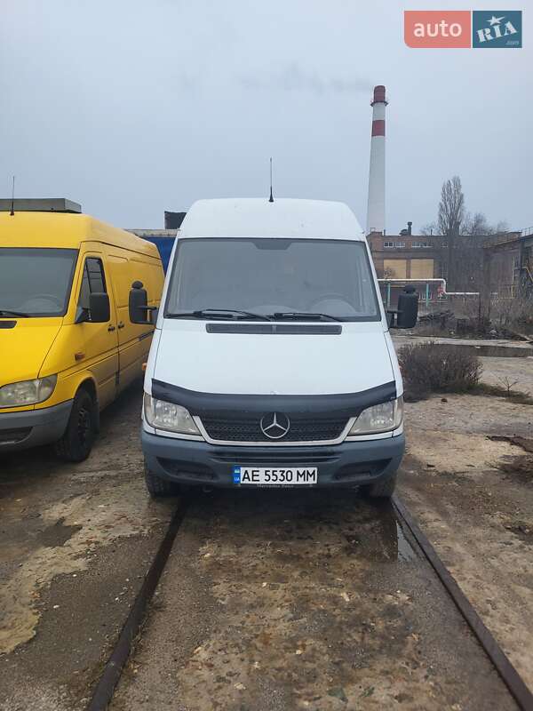 Микроавтобус грузовой (до 3,5т) Mercedes-Benz Sprinter 2005 в Днепре фото Микроавтобус грузовой (до 3,5т) Mercedes-Benz Sprinter 2005 в Днепре