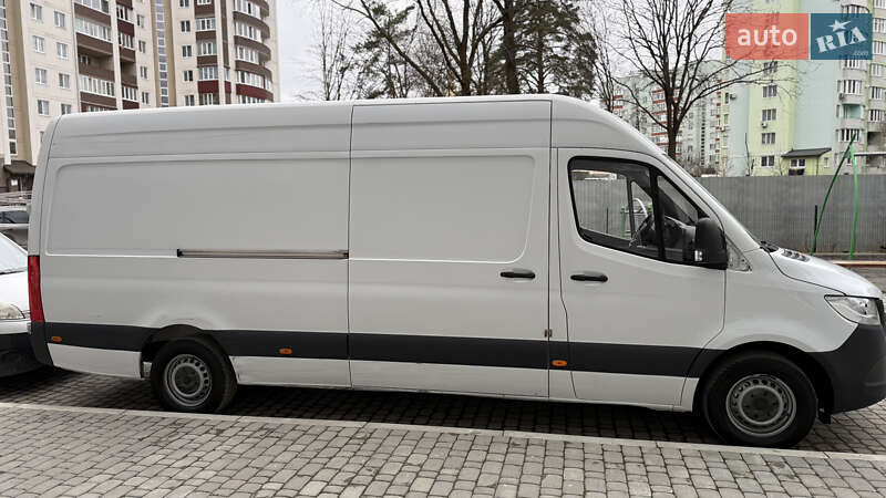Вантажний фургон Mercedes-Benz Sprinter 2020 в Новояворівську