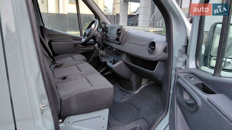 Грузовой фургон Mercedes-Benz Sprinter 2021 в Долине