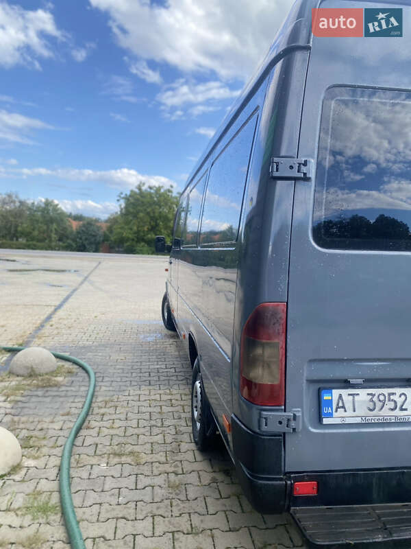 Мікроавтобус Mercedes-Benz Sprinter 2004 в Коломиї фото 12 Мікроавтобус Mercedes-Benz Sprinter 2004 в Коломиї