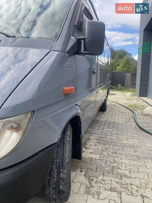 Мікроавтобус Mercedes-Benz Sprinter 2004 в Коломиї фото 21 Мікроавтобус Mercedes-Benz Sprinter 2004 в Коломиї
