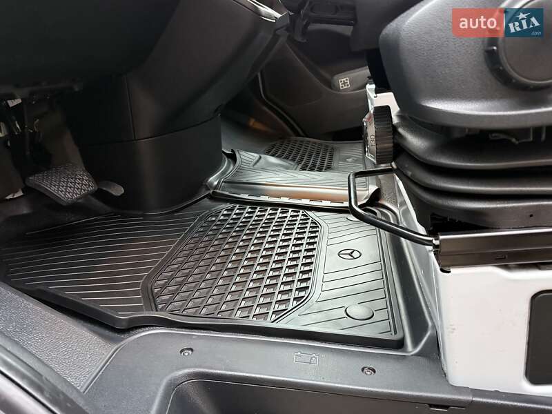 Вантажний фургон Mercedes-Benz Sprinter 2021 в Києві