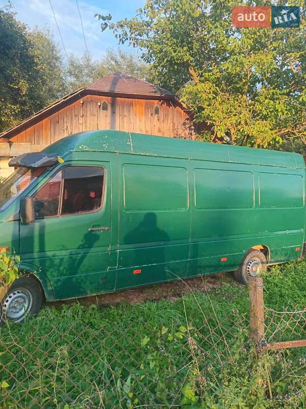 Микроавтобус грузовой (до 3,5т) Mercedes-Benz Sprinter 1995 в Самборе
