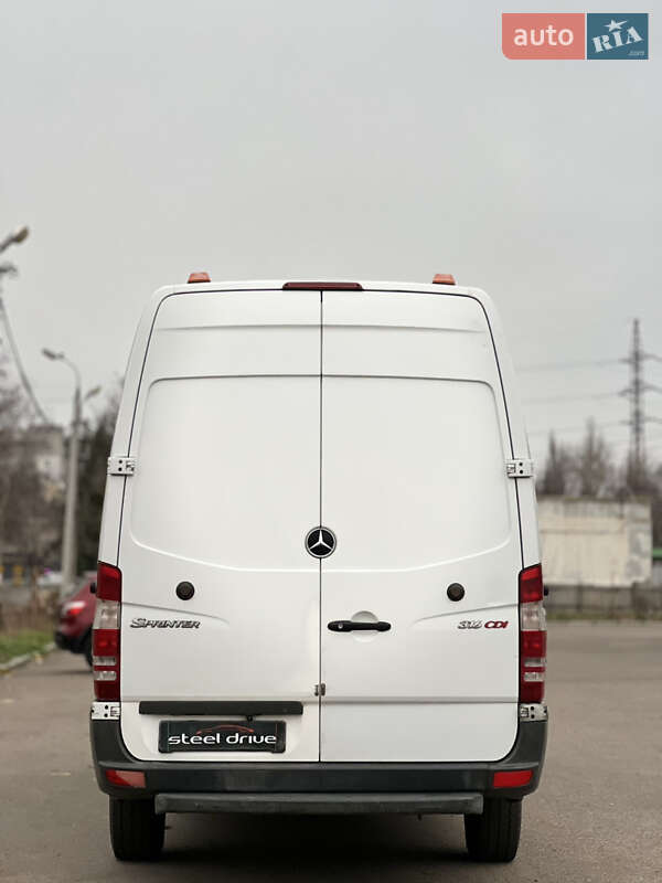 Вантажопасажирський фургон Mercedes-Benz Sprinter 2010 в Миколаєві