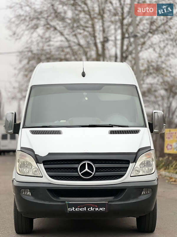 Вантажопасажирський фургон Mercedes-Benz Sprinter 2010 в Миколаєві